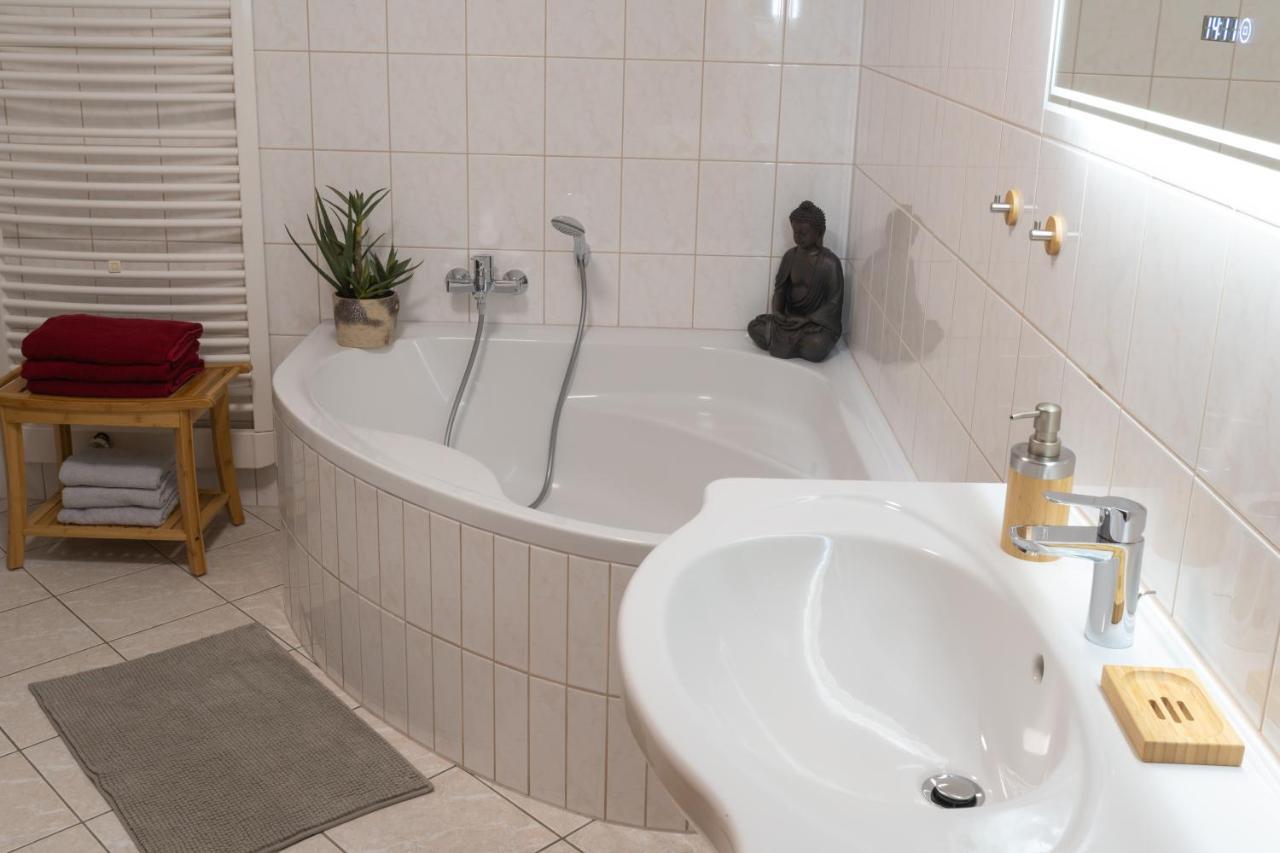 Ferienwohnung Fuchsbau Im Eg Des Ferienhauses Falkenhoehe Oberweißbach Eksteriør bilde